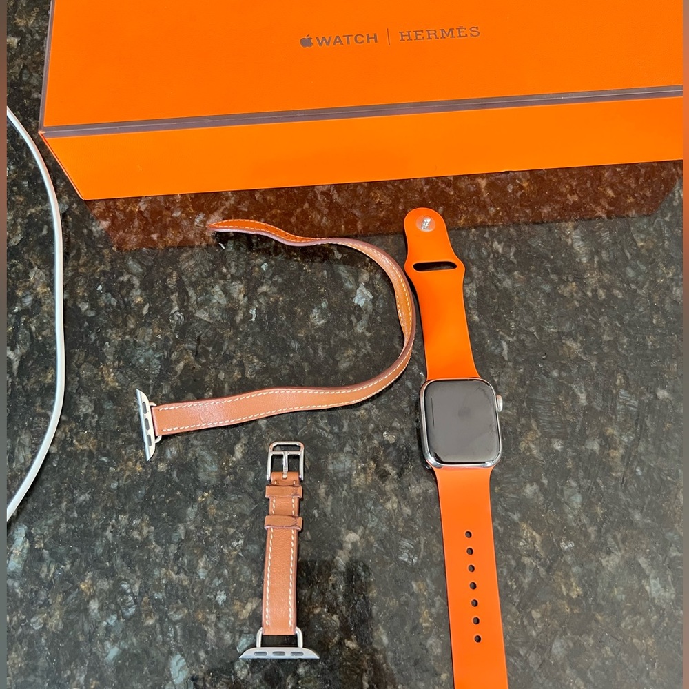 Re-List - Hermes Apple Watch 7 for @mellowinnj